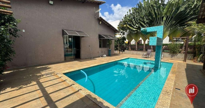 Casa com 4 dormitórios à venda, 360 m² por R$ 1.200.000,00 - Condomínio Serra dos Bandeirantes - Mário Campos/MG