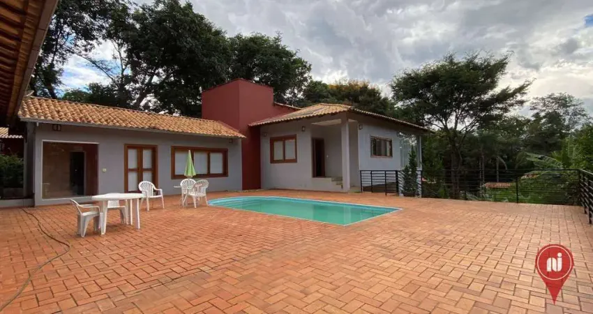 Casa com 4 dormitórios à venda, 410 m² por R$ 1.800.000,00 - Condomínio Aguas Claras - Brumadinho/MG