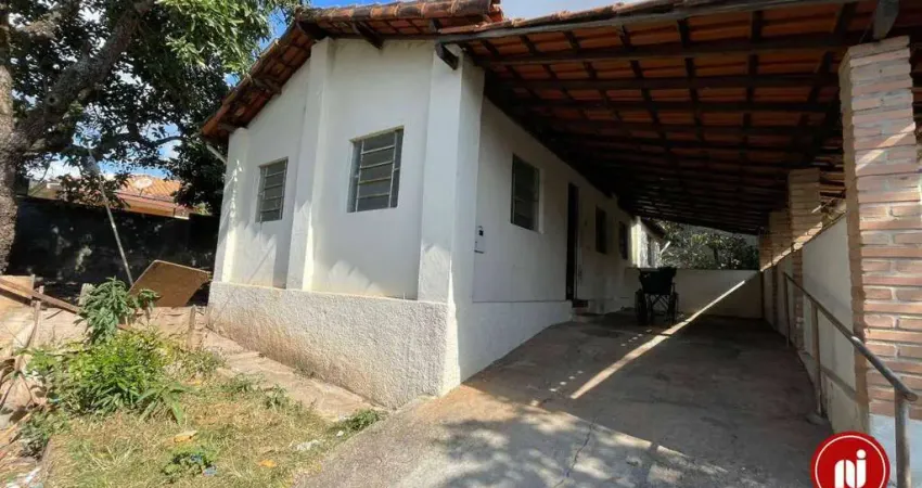 Casa com 3 dormitórios para alugar, 150 m² por r$ 1.400,00/mês - centro - brumadinho/mg