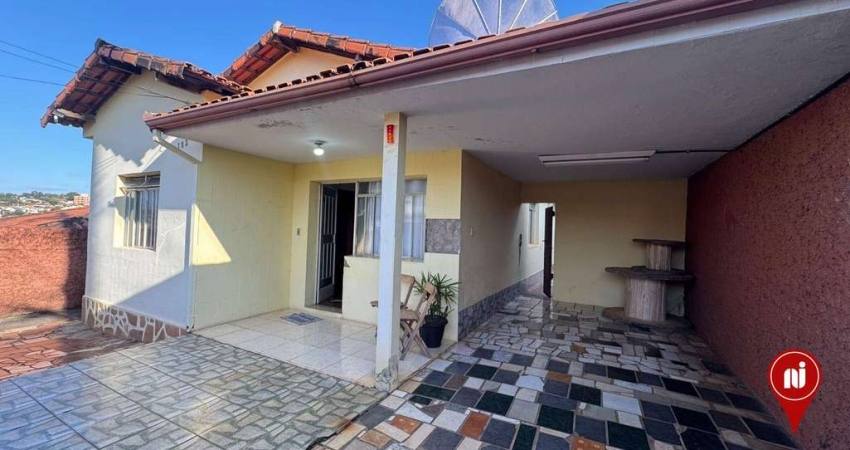Casa com 3 dormitórios à venda, 100 m² por R$ 530.000 - Carmo - Brumadinho/Minas Gerais