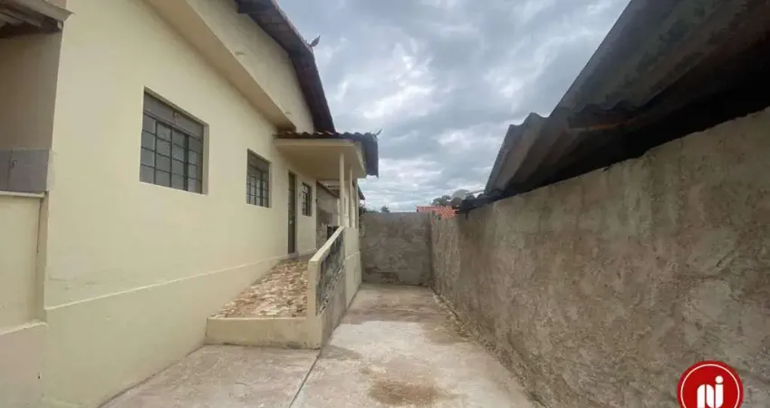 Casa com 2 dormitórios para alugar, 90 m² por r$ 1.442,71/mês - jota - brumadinho/mg