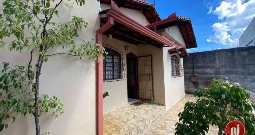 Casa com 3 dormitórios à venda, 150 m² por R$ 900.000,00 - Espírito Santo - Betim/MG