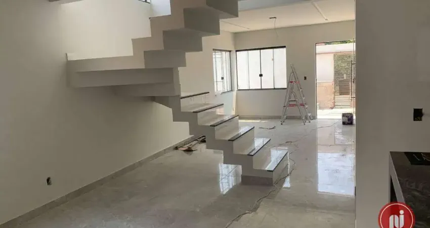 Casa com 3 dormitórios à venda, 162 m² por R$ 690.000,00 - Guaruja Mansões - Betim/MG