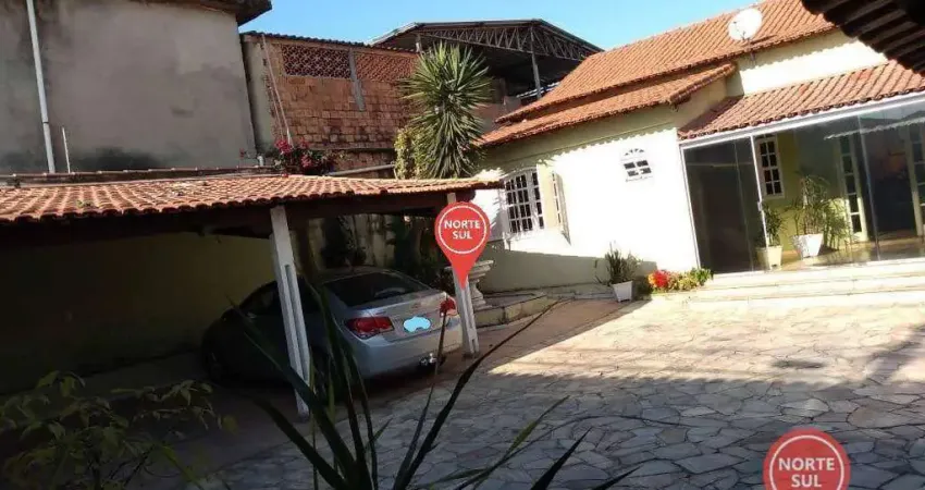Casa com 3 dormitórios à venda, 170 m² por r$ 1.000.000,00 - água branca - contagem/mg