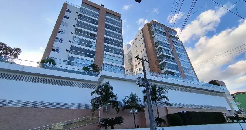 Apartamento semimobiliado com 3 suítes à venda no bairro Saguaçu em Joinville-SC por R$ 1.100.000,00.