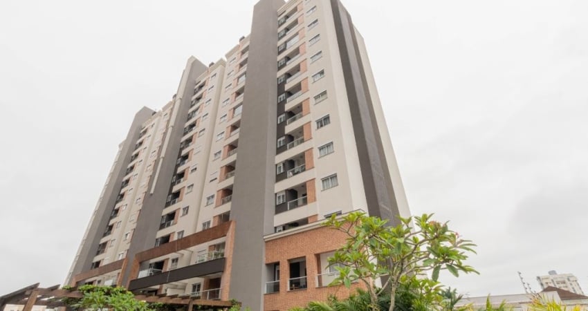 Ótimo apartamento semimobiliado com 1 suíte mais 2 quartos à venda no bairro Bucarein em Joinville -