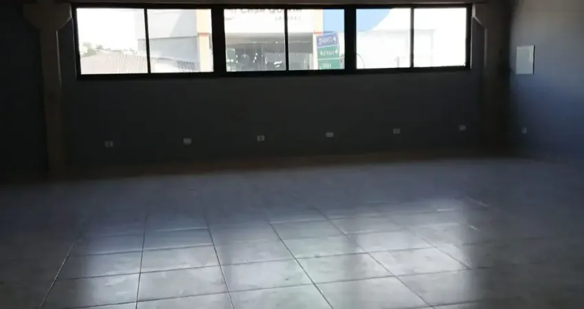 Salão comercial  para alugar no centro de São Roque