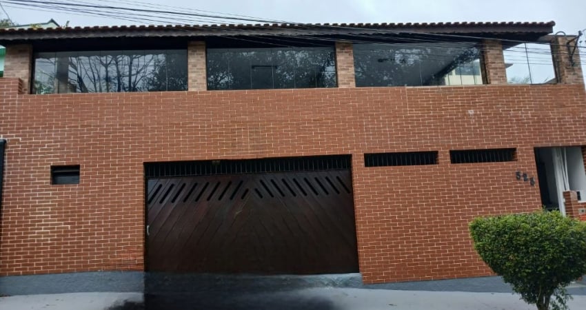 Casa com 4 quartos para alugar no Jardim Villaça, São Roque 
