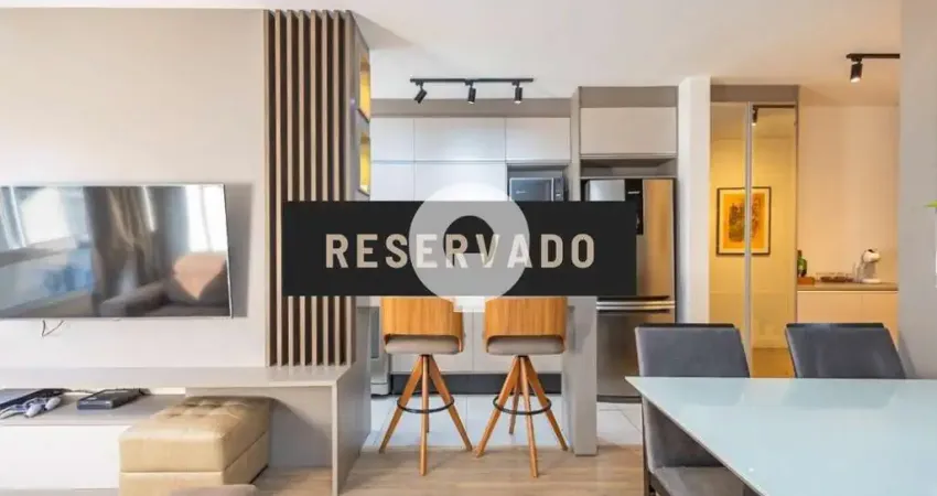 Apartamento mobiliado à venda na divisa do água verde/portão
