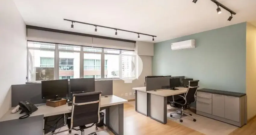 Salas comerciais à venda unificáveis, reformadas, com 2 vagas no centro