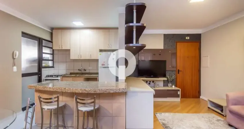 Apartamento à venda 70m² | 2 quartos (1 suíte) | sacada com escritório | 1 vaga | batel