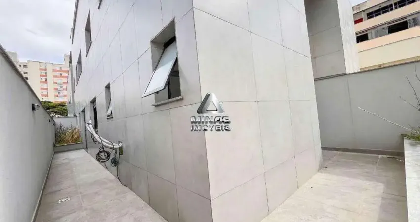 Linda área privativa no Santo Agostinho ao lado do Mater Dei