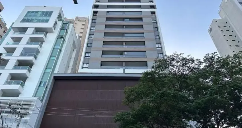 Apartamento quarto e sala com vaga de garagem à venda no São Mateus