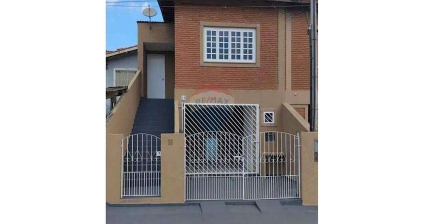 CASA CENTRO COM 3 QUARTOS SENDO UMA SUITE EM ATIBAIA