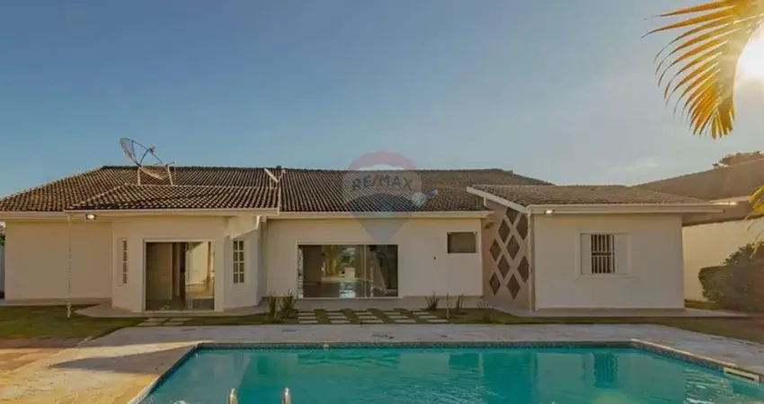 Casa térrea a venda em Atibaia - SP -no bairro Jardim Paulista com um apartamento anexo.