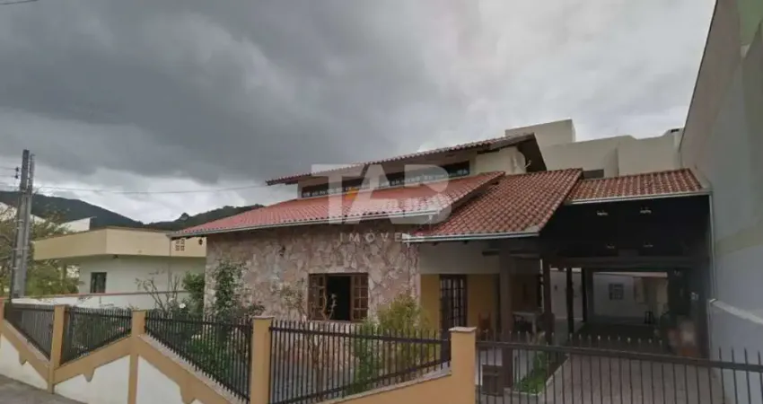 Casa com 3 quartos à venda na Rua Inácio Rogério Kuster Nunes, 50, Balneário Santa Clara, Itajaí