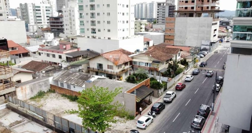 Terreno à venda na Rua 236, 91, Meia Praia, Itapema
