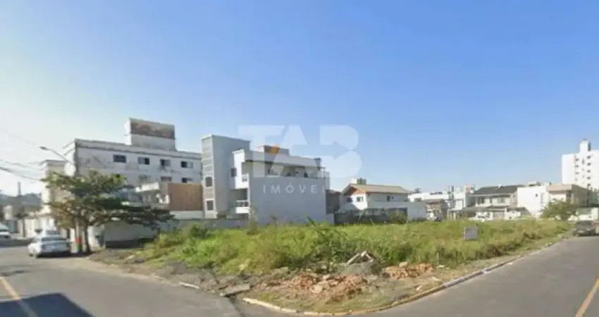 Terreno à venda na Rua Paris, 187, Santa Regina, Camboriú