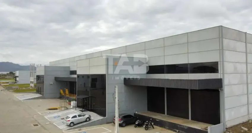 Barracão / Galpão / Depósito à venda no Balneário Perequê, Porto Belo 