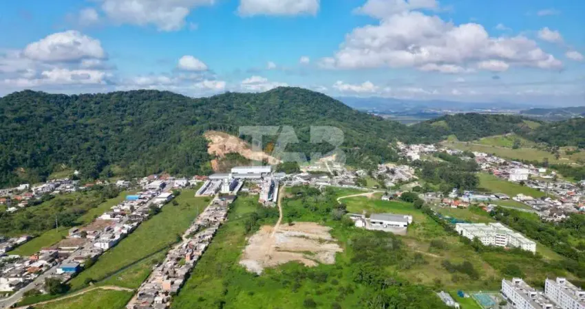Terreno com 45mil m² à venda | Espinheiros, Itajaí