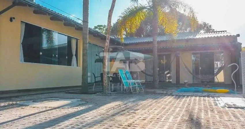Casa com 4 quartos à venda na Rua Açucena, 243, Morrinhos, Bombinhas