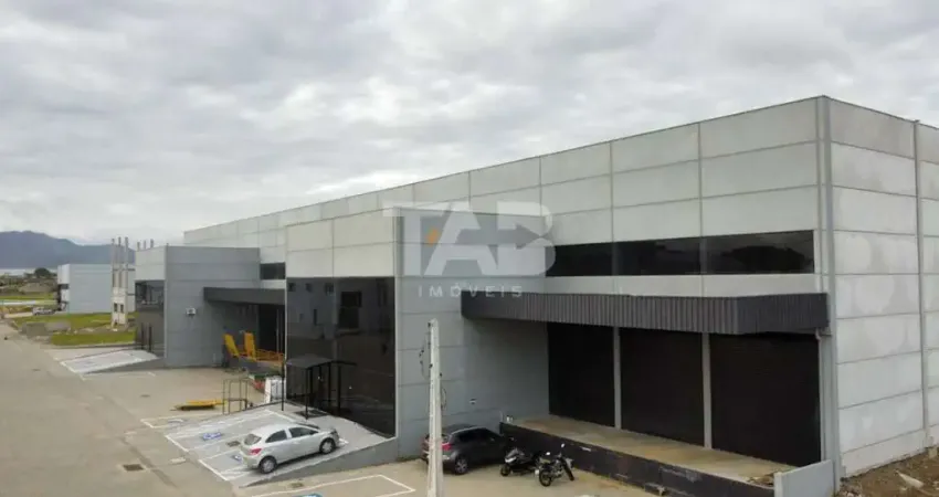 Casa à venda no Balneário Perequê, Porto Belo