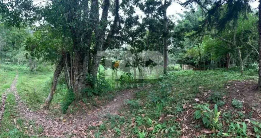 Terreno na praia de estaleiro/bal. camboriú. medindo 33000 m². ideal para pousada.