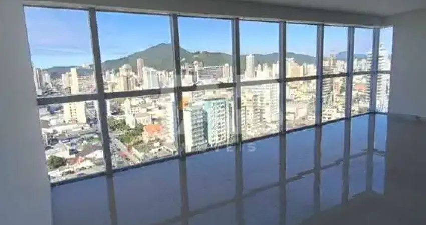 Sala comercial para alugar na Rua Cônego Thomaz Fontes, 145, Centro, Itajaí
