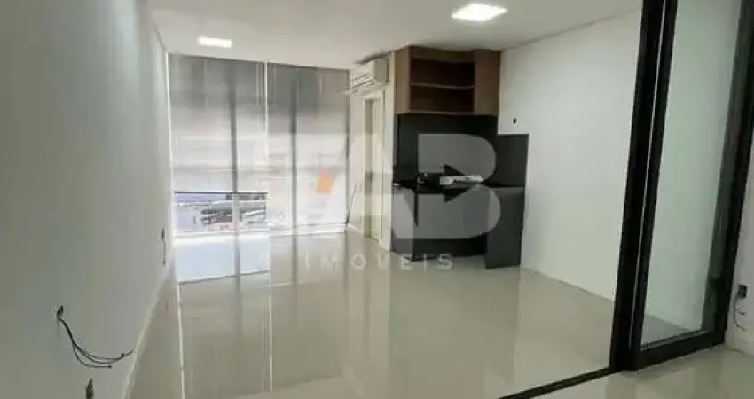 Sala comercial para alugar na Avenida João Sacavem, 571, Centro, Navegantes