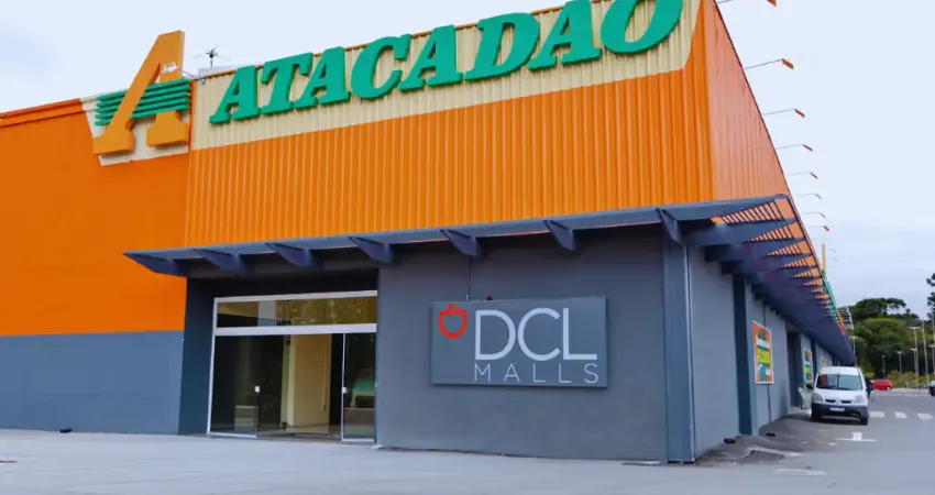 Ponto comercial com 11 salas para alugar na Rua Francisco Derosso, 2973, Xaxim, Curitiba