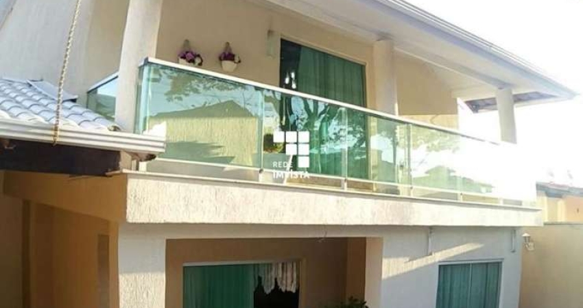 Casa com 4 quartos à venda em Contagem