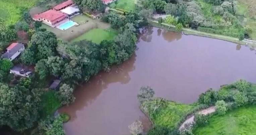 Fazenda / Sítios / Chácaras com 3 quartos à venda em Mateus Leme