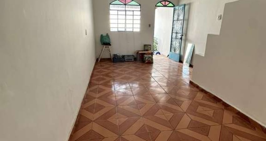 Casa com 2 quartos para alugar na Rua Polônia, 751, Jardim Leblon, Belo Horizonte