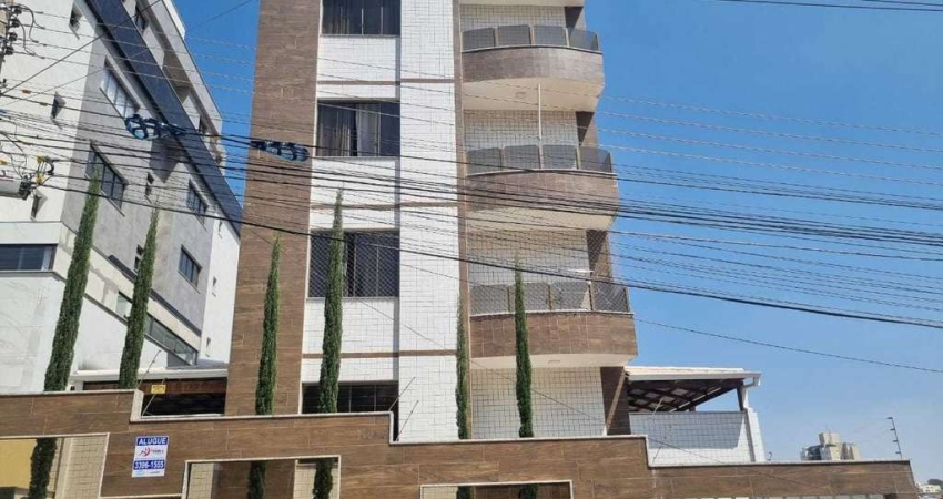 Área Privativa / Garden com 3 quartos para alugar em Contagem