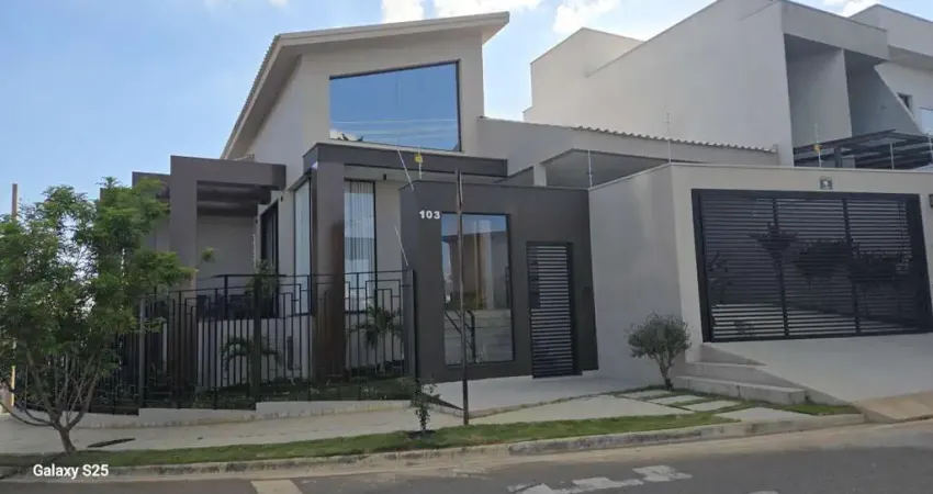 Casa com 4 quartos à venda na Rua Maria Zilda Paiva, 1200, Vila Paiva, Varginha