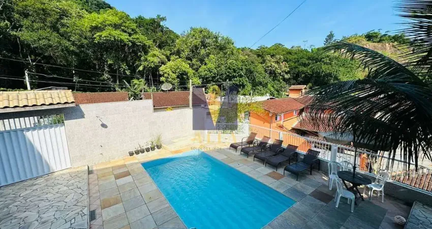 Casa com 5 quartos à venda na Rua Figueira, 83, Pereque-Mirim, Ubatuba