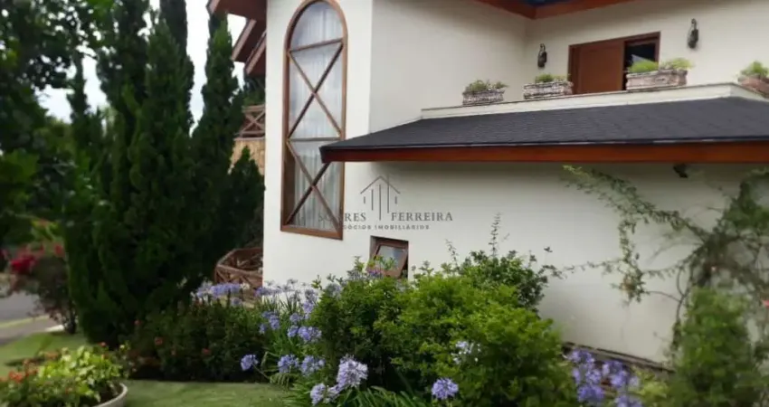 Casa condomínio Vl Paradiso 4 suítes, master com hidro, com piscina, vista para por do sol, espaço gourmet, churrasqueira, cozinha com planejados