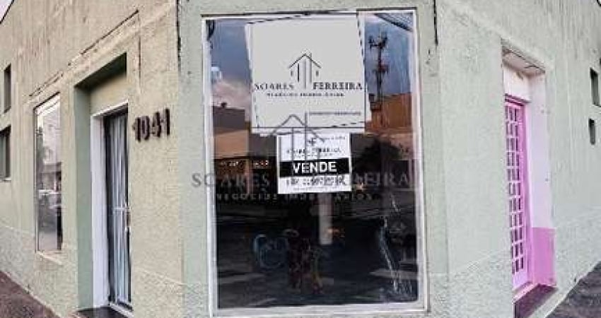 Salão Comercial  no Centro de Indaiatuba-SP: 1 Sala, 2 Banheiros, 128m² - Venda ou Locação!