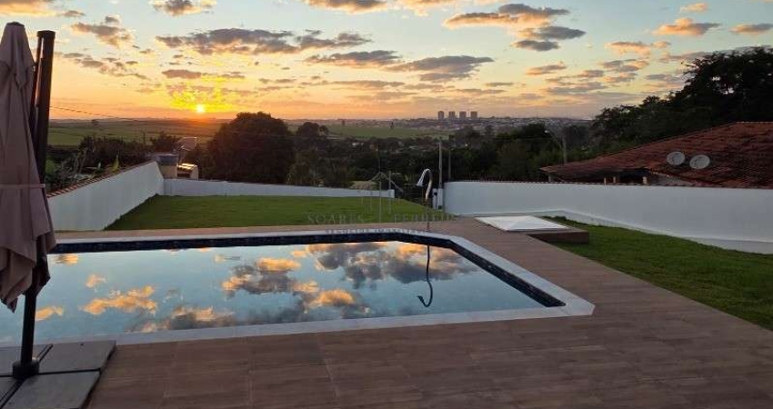 Chácara de 1000m² à venda em condomínio exclusivo em Salto-SP: 3 quartos, suíte, 2 salas, 3 banheiros, 2 vagas, 222m².