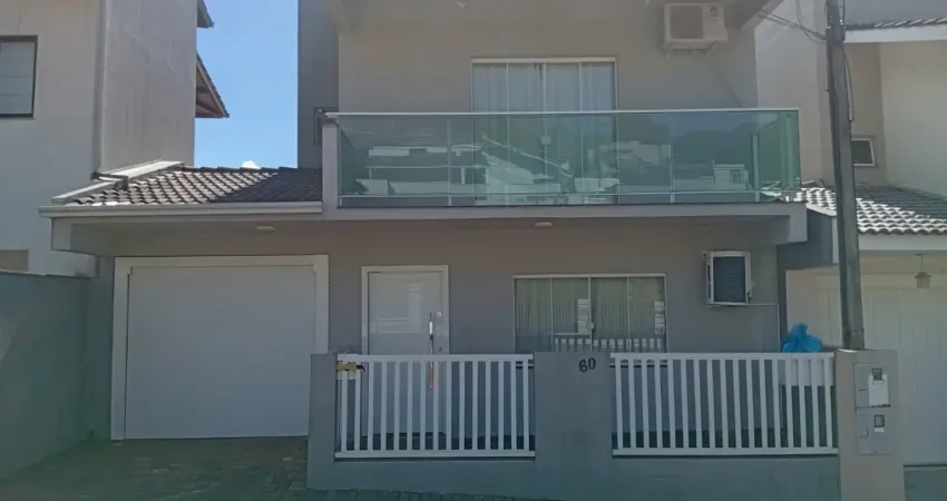 Casa com 3 quartos à venda na Rua Nicanor Bacin, 60, São Luiz, Pato Branco