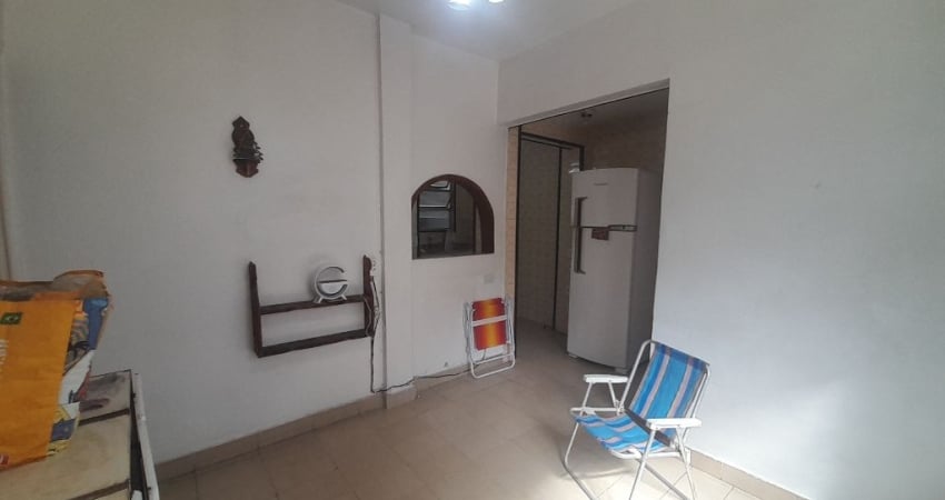 Lindo apartamento 1 dormitório ha uma quadra da praia