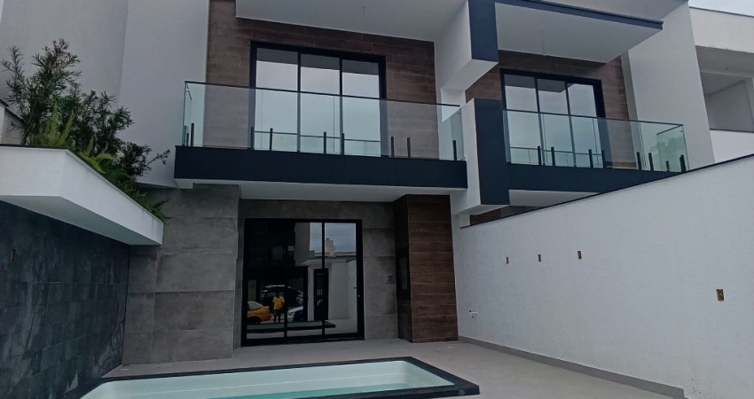 Casa com 3 quartos à venda na Rua Santo Agostinho, 2, Rio Pequeno, Camboriú