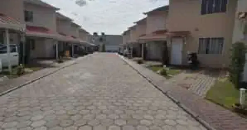 Casa com 2 quartos à venda na Rua Capitão Ernesto Nunes, Cedro, Camboriú