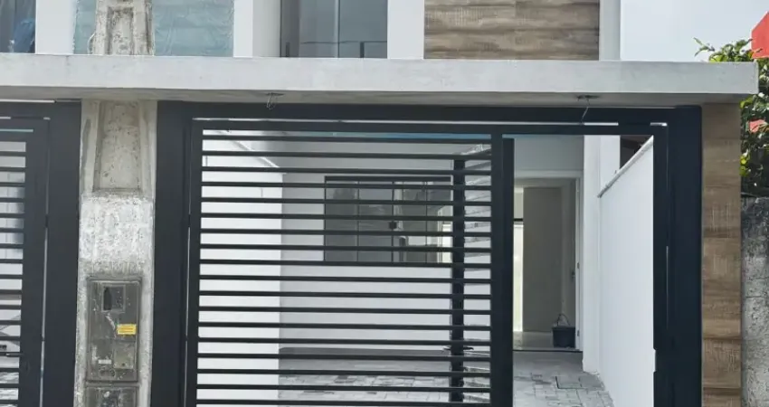 Casa com 3 quartos à venda na Rua Rio Belo, 10, Rio Pequeno, Camboriú