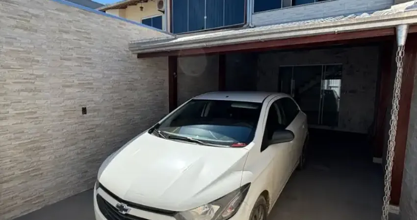 Lindo sobrado semi mobiliado com duas vagas de garagem no rio pequeno
