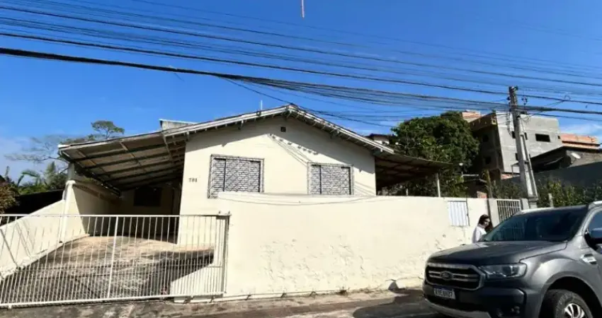Terreno no bairro das nações com 4 casas , excelente opção para locação .