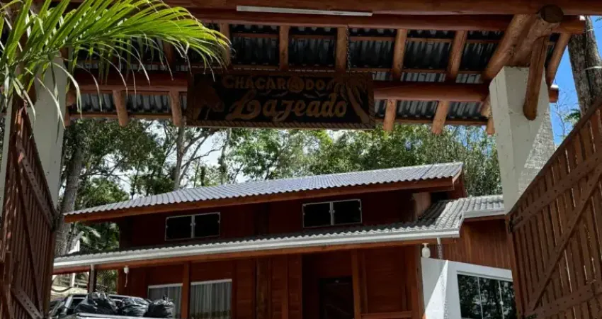 Lindo sitio mobiliado ,equipado e decorado com 3 dormitórios em camboriu .