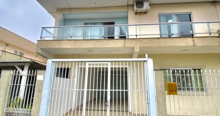 Apartamento com 3 Dormitório sendo 1 suíte Banheiro social Sala ampla Cozinha