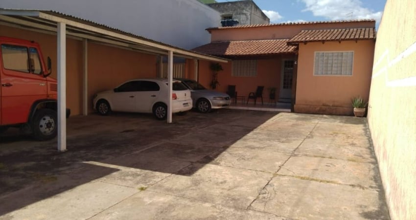 Casa comercial com 1 sala à venda na Quadra QSD 33, Taguatinga Sul (Taguatinga), Brasília