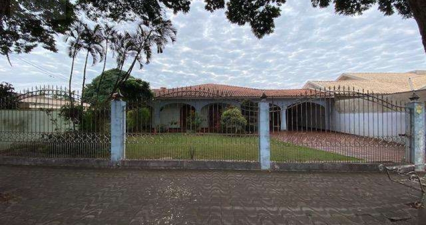Casa com 4 quartos à venda na Rua Carlos Chagas, 85, Zona 05, Maringá